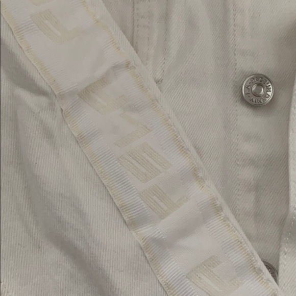 CLEARANCE Pacsun White Denim Jacket - Picture 2 of 4